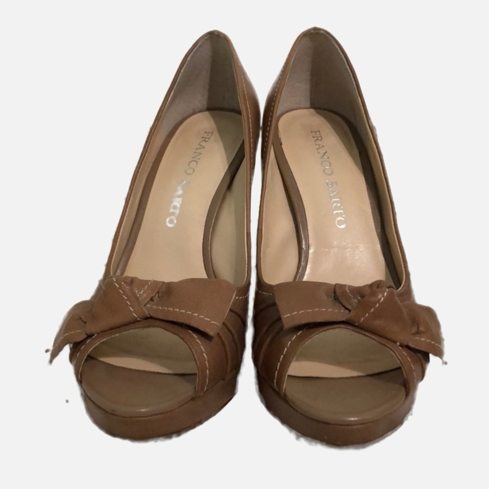 Franco Sarto Leather Peep Toe Pumps Bow Detailing Leather Covered Heels Slip On